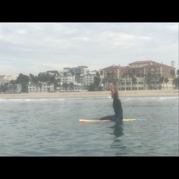 Meet your Posher, Nicole - Picture 1 of 1